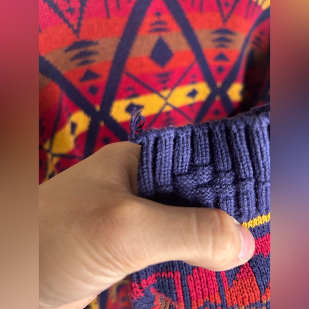 Geometric Patterned Sweater - Multicolor Size L 2… - image 5